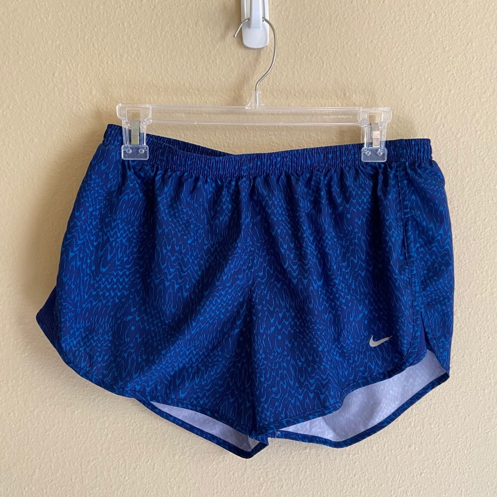 Nike Shorts/ Size M